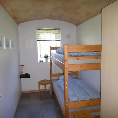 Nordkap Farm & בית חווה *